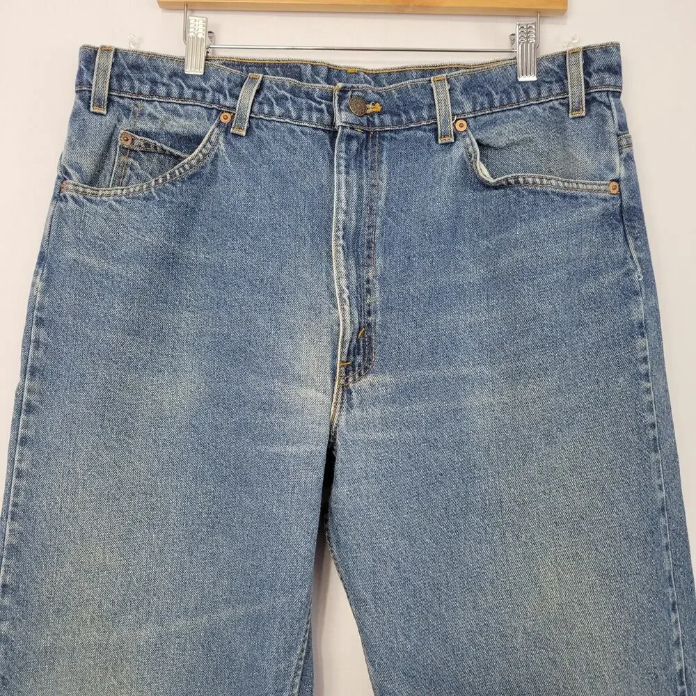 Vintage Levi's 505 Classic Straight Leg Orange Tab Jeans men's size 38x34, 1993